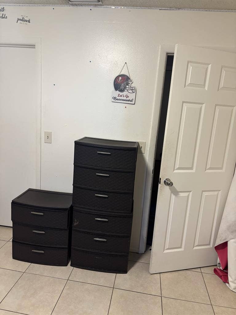 Room for rent, good