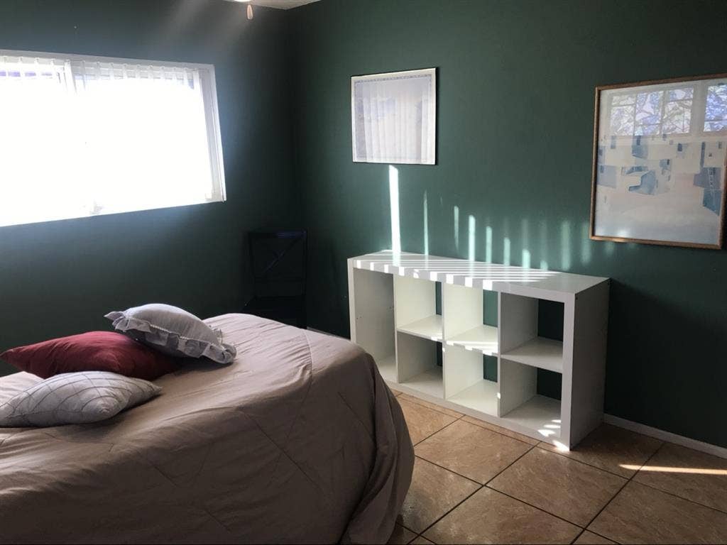 Private Single Room for Month Rent
