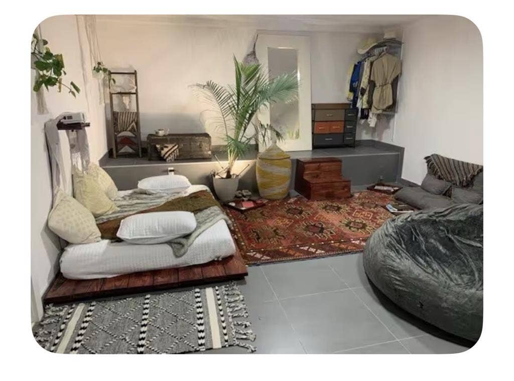 Duplex in Bushwick/Rigdewood area