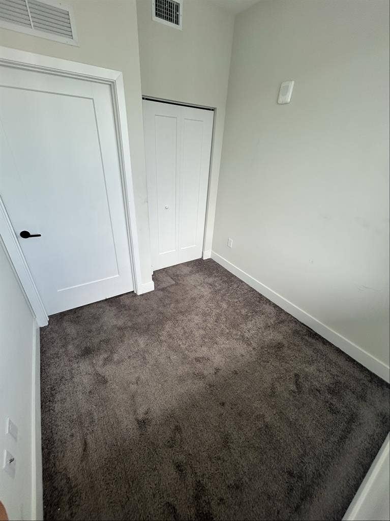 Cozy Room near Dania Pointe