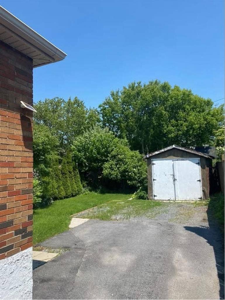 Furnished basement apartment