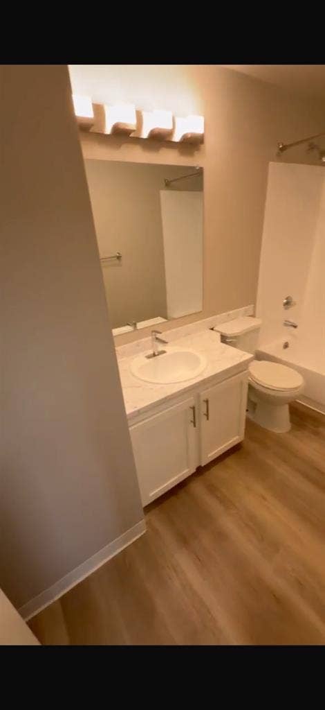 Private 1B1B in a 2B2B apartment