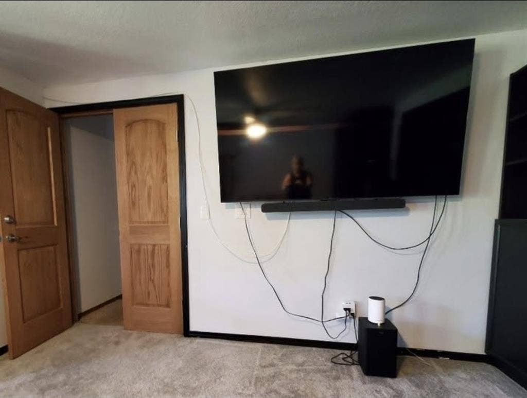 Great big 200 sqft room for rent