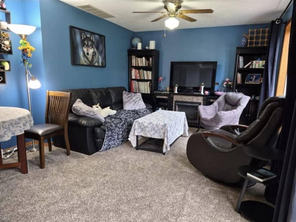 Great big 200 sqft room for rent