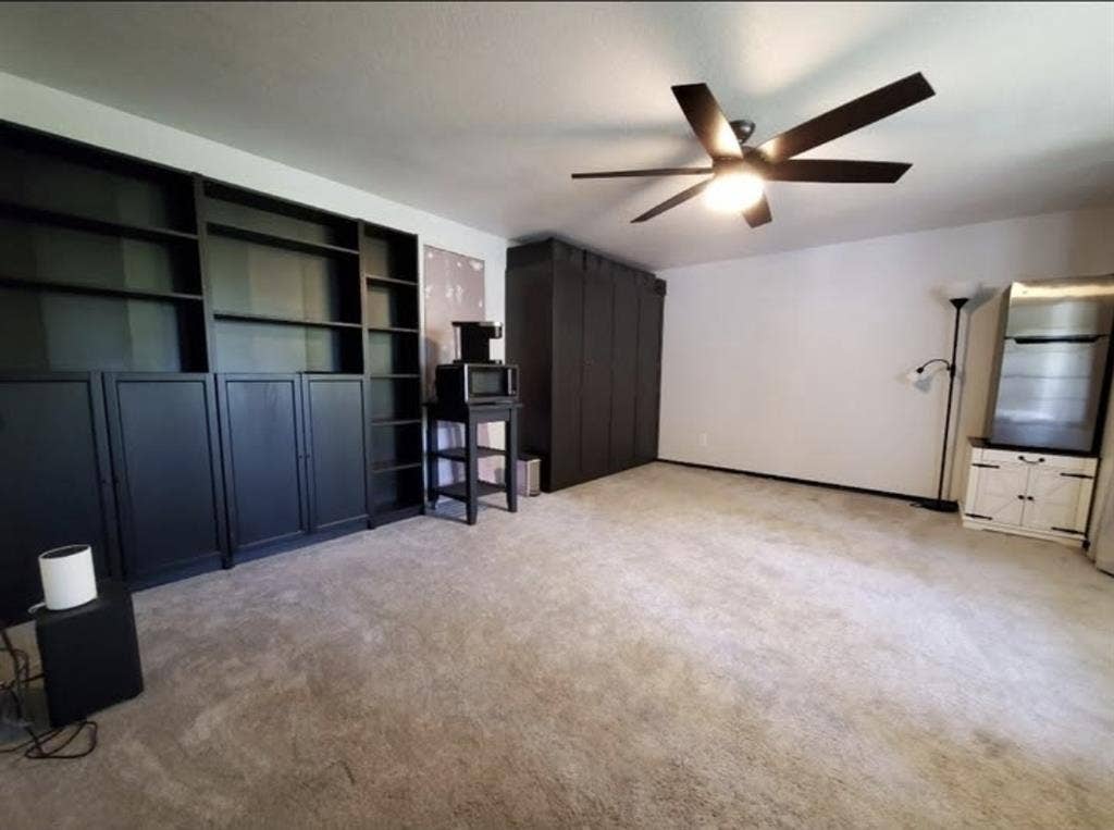 Great big 200 sqft room for rent
