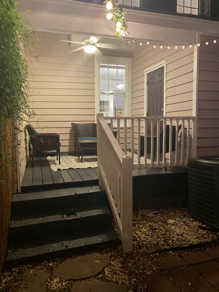 Looking for roomate