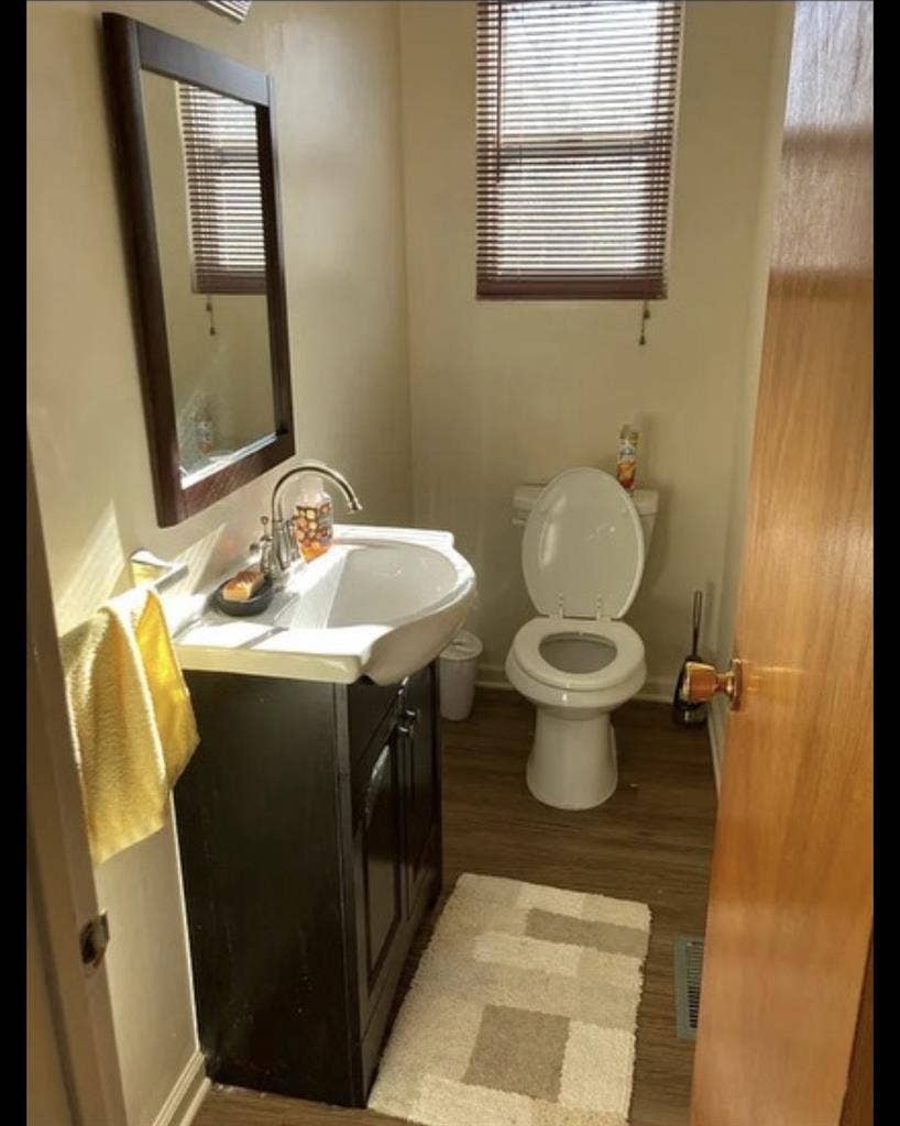Looking for a 4th Roommate