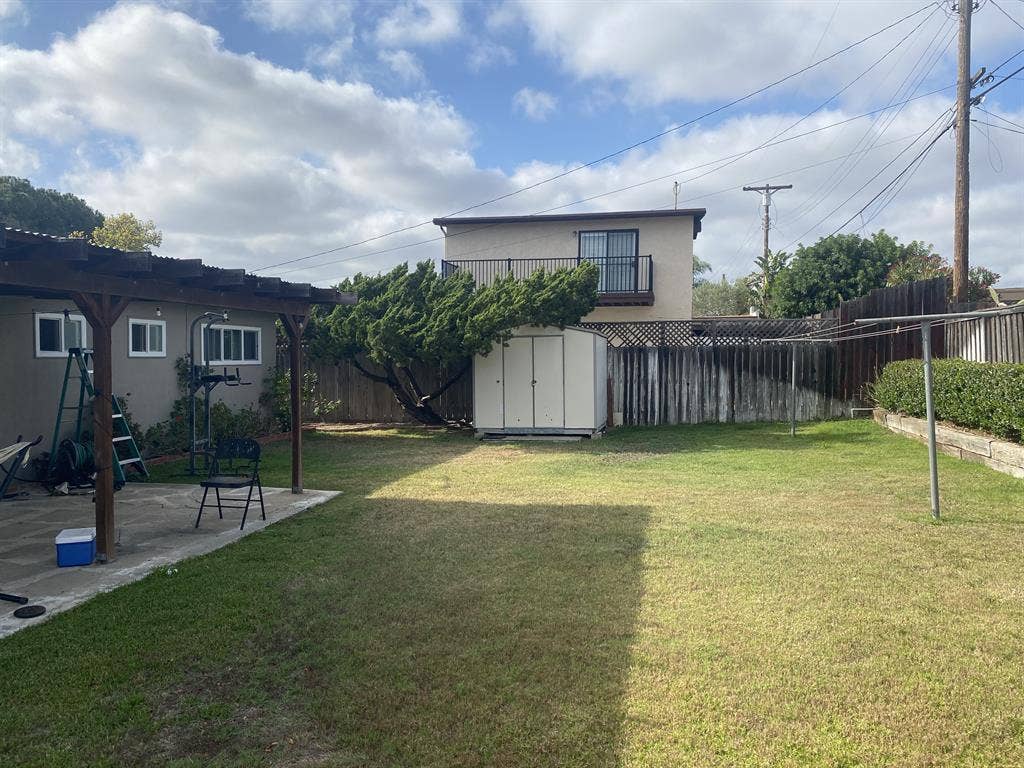 Room Available (July 1st)