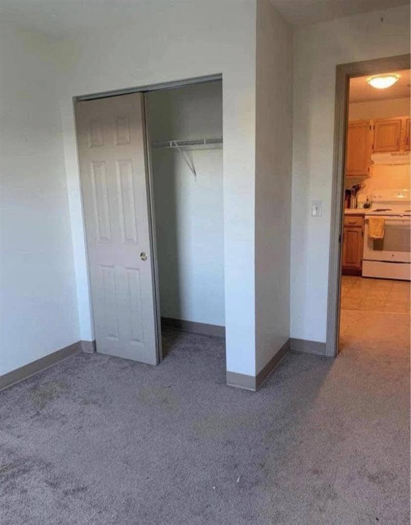 Munjoy hill seeking female roommate