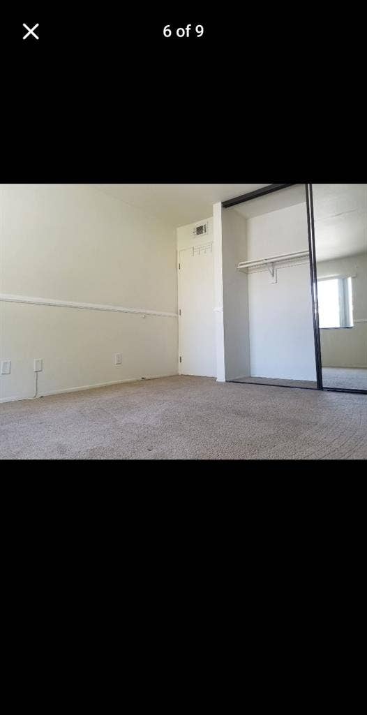 Room for rent NOW