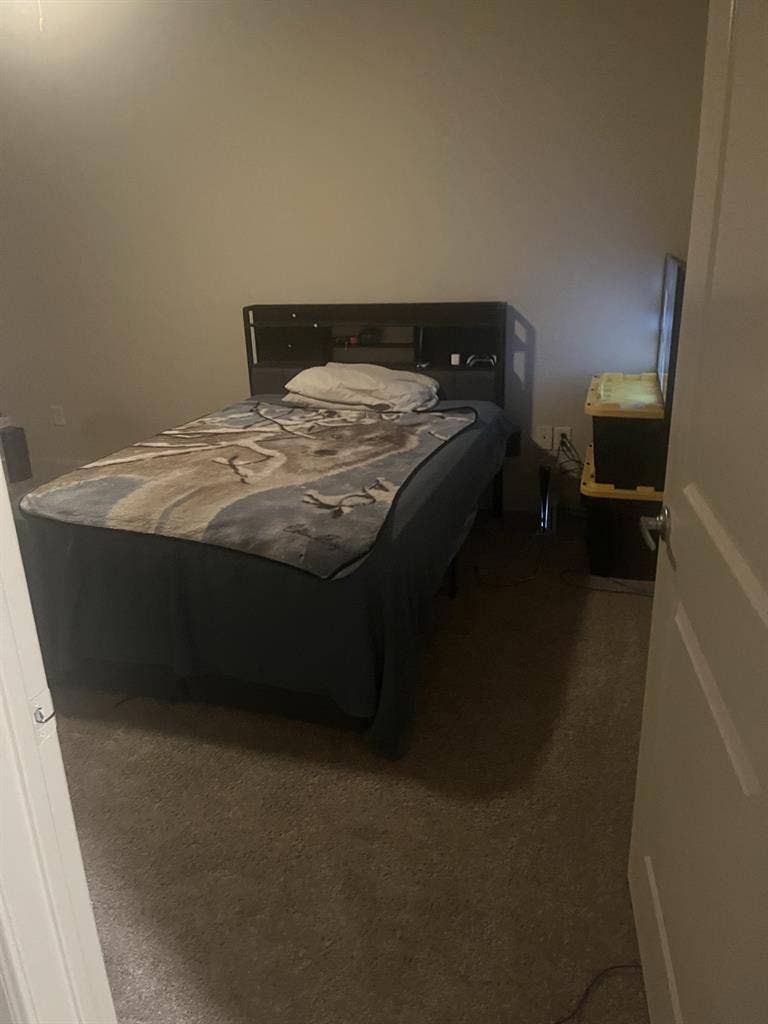 $800 Shared 1BR - See Description