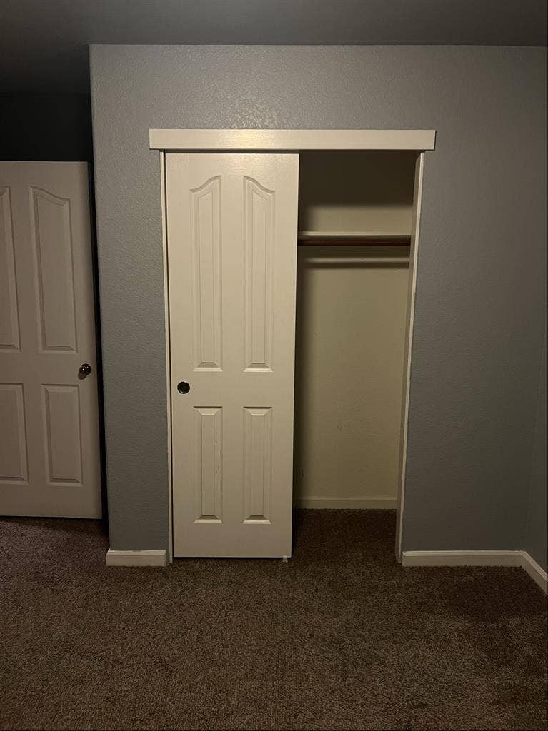 Rooms for rent / 1 person per room.