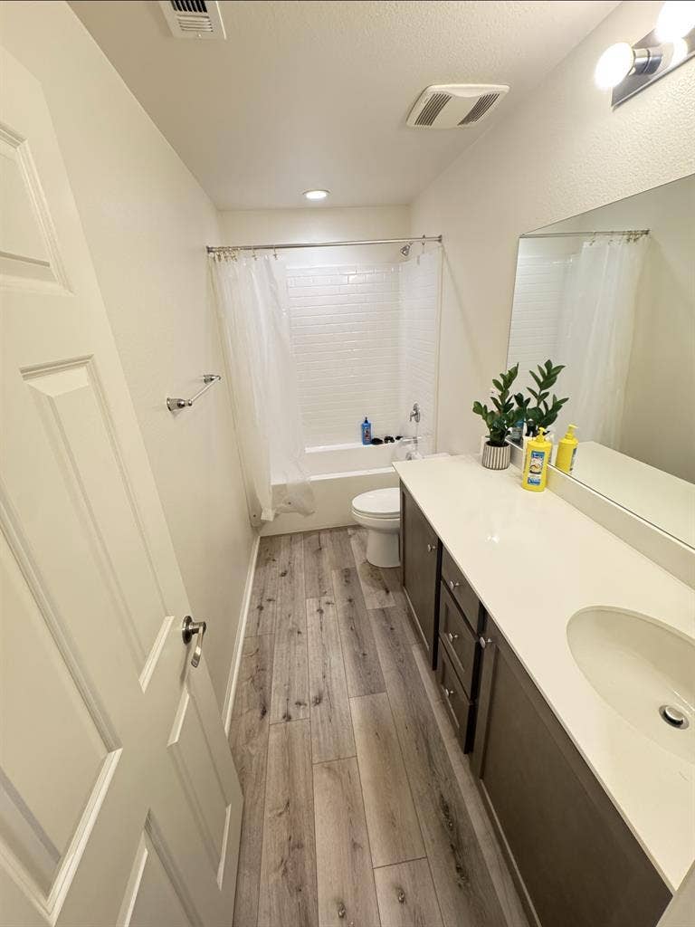 $850 - Room for Rent 🏠
