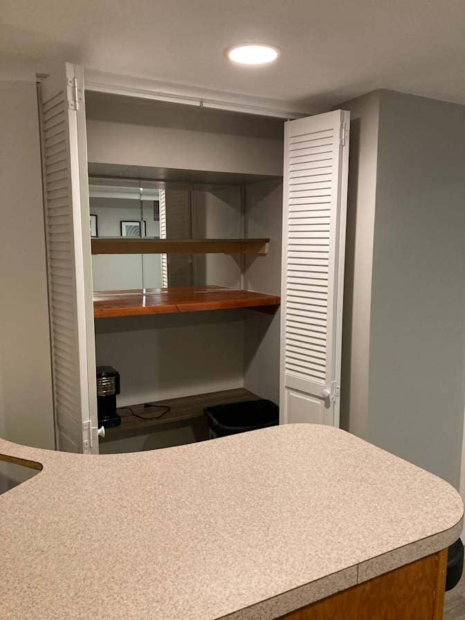 Clean Room for Rent