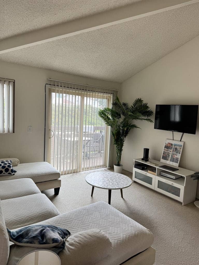 Carlsbad Room for Rent
