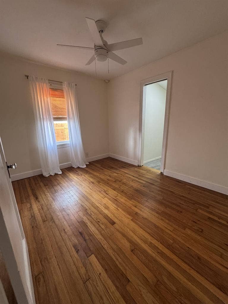 $1,000/month all utilities