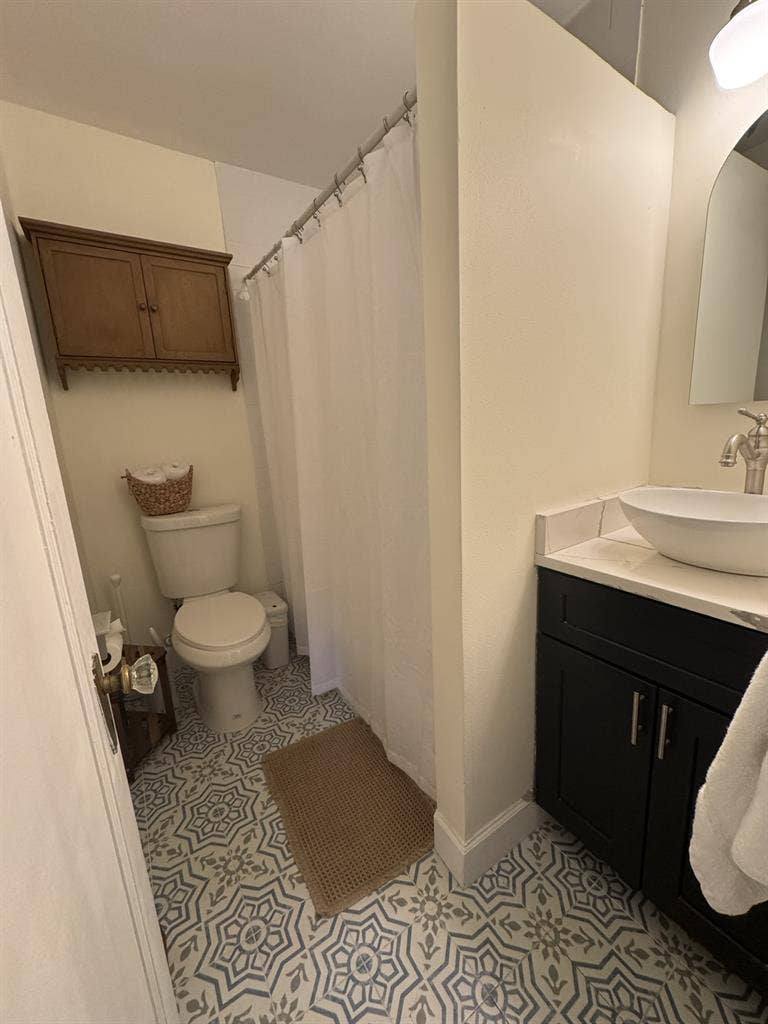 $1,000/month all utilities