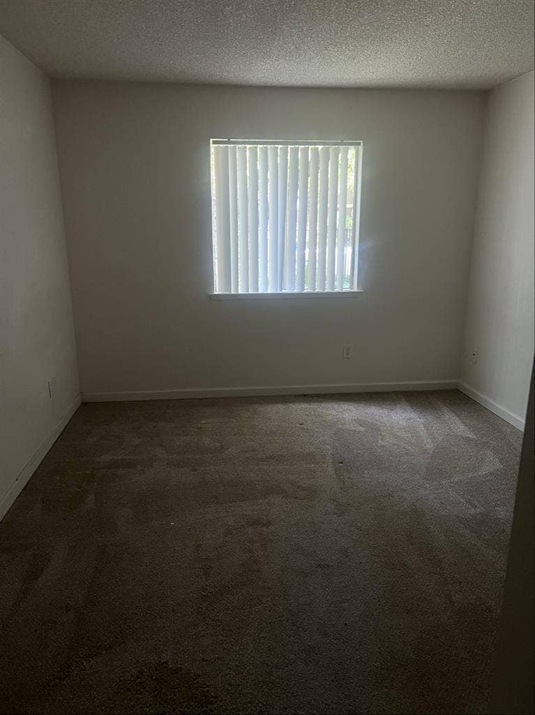 Master
Room for rent in Vacaville!!!