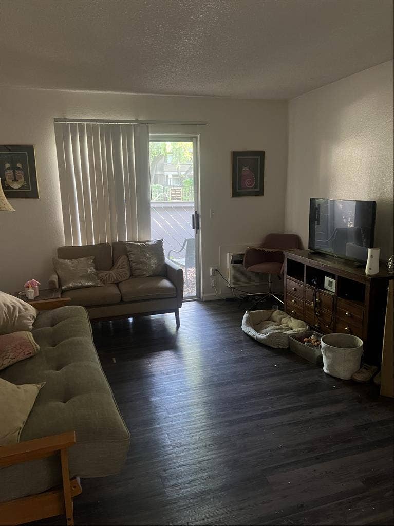 Master
Room for rent in Vacaville!!!