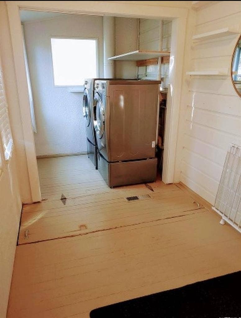 2rooms for Rent, beige room & loft