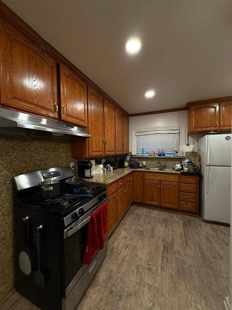 June 1st Room for rent