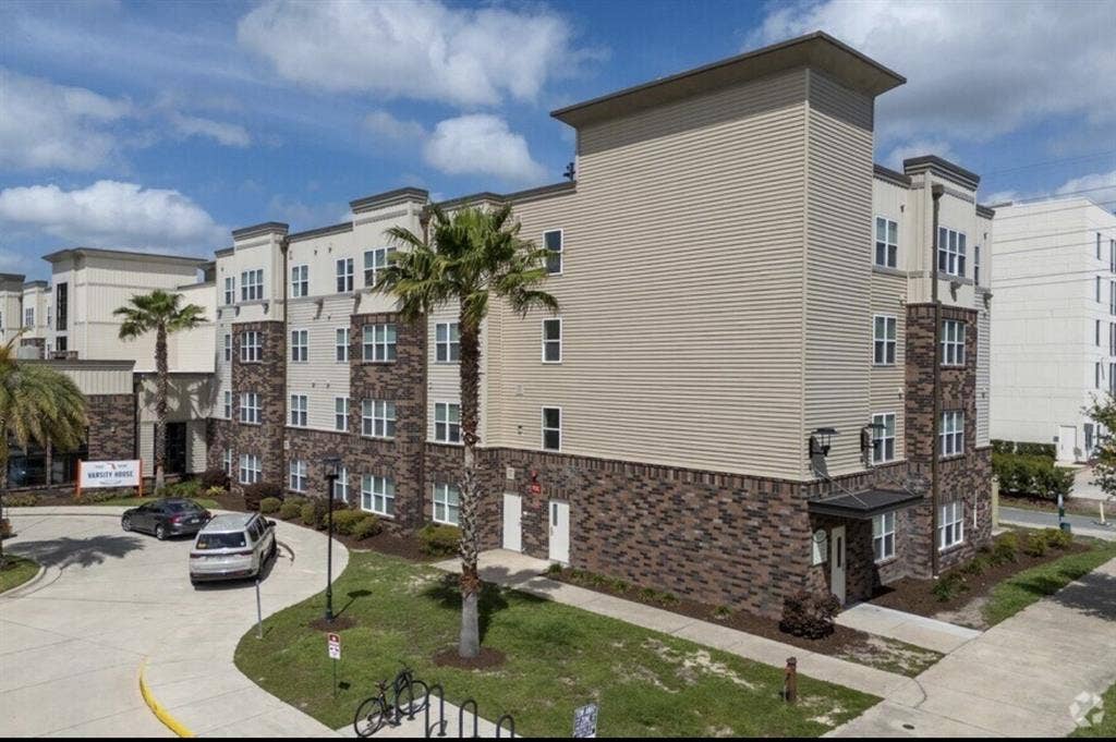 VARSITY HOUSE
