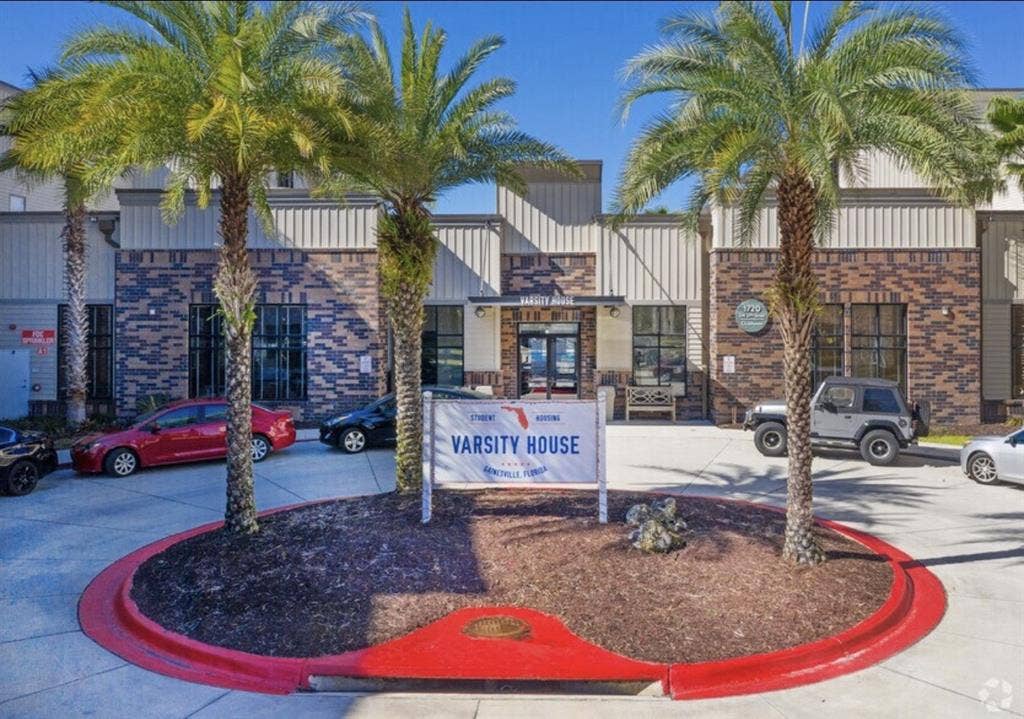 VARSITY HOUSE