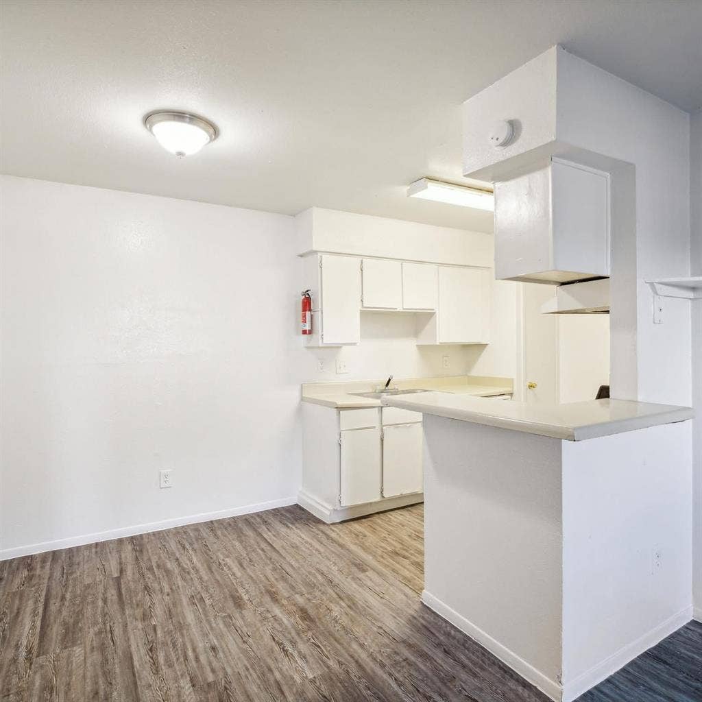 2BED/1BATH CALL TODAY