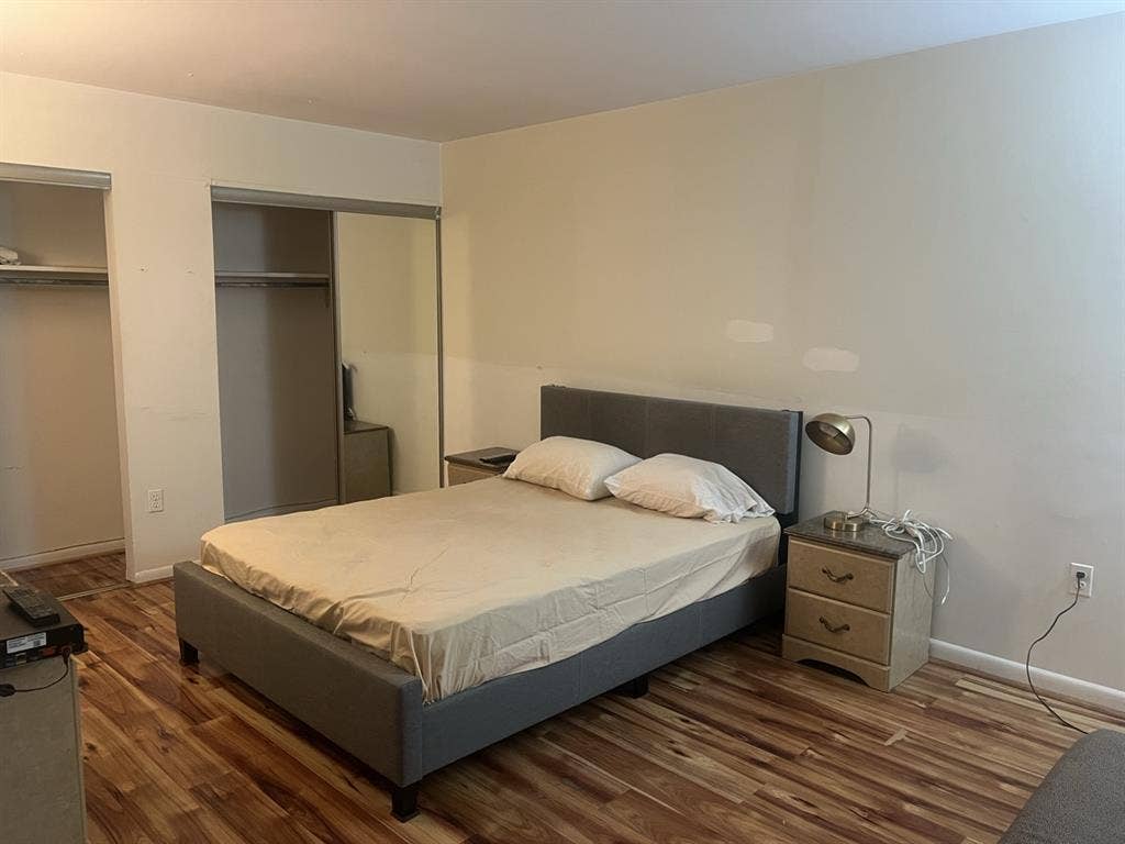 MASTER BEDROOM WITH PRIVATE BATH