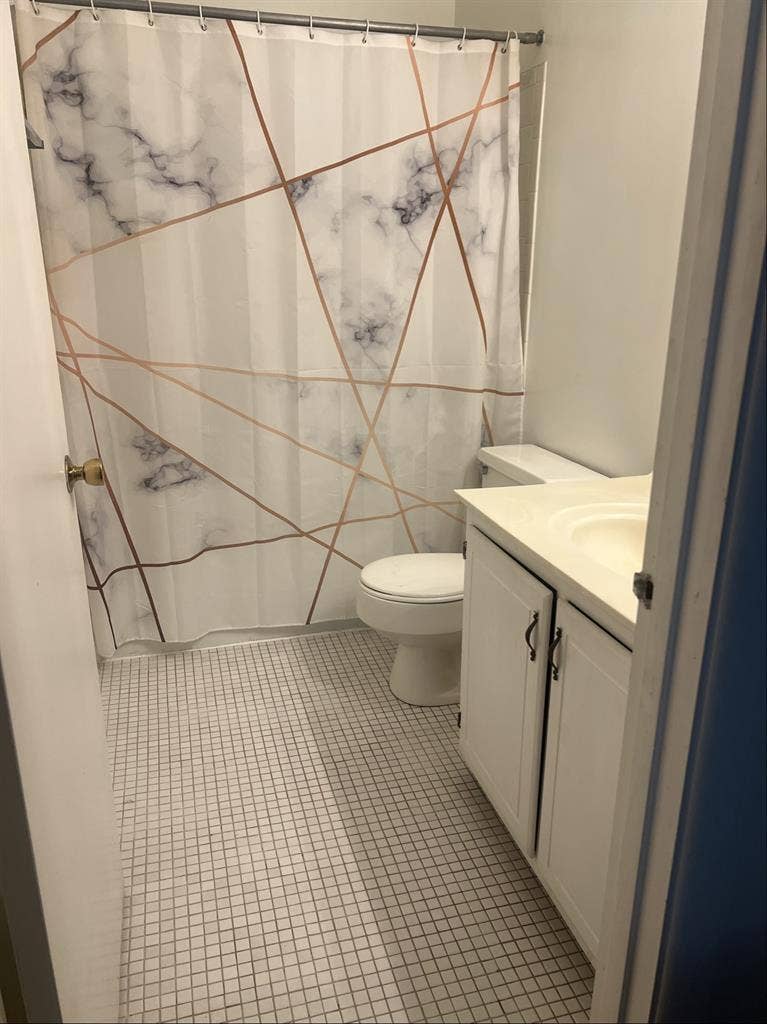 MASTER BEDROOM WITH PRIVATE BATH