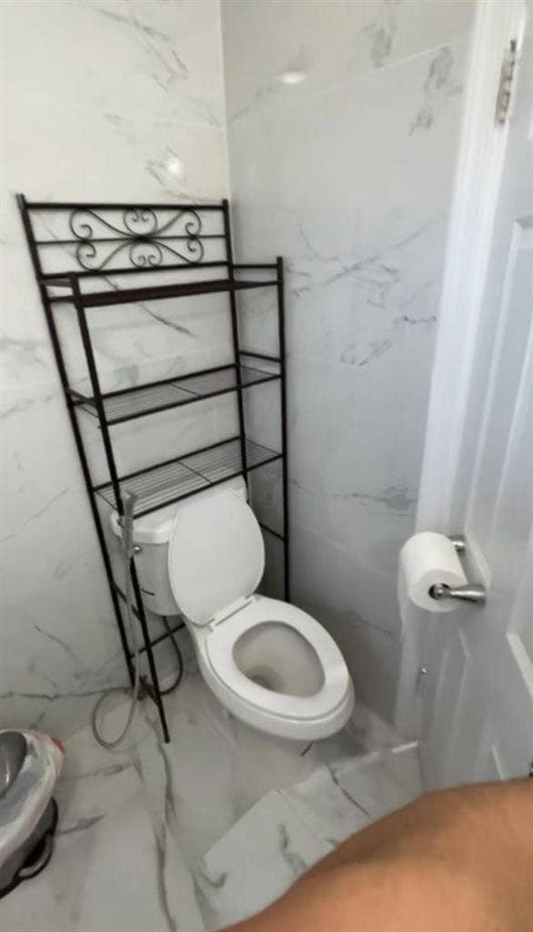 FEMALE ROOMMATE WANTED!
