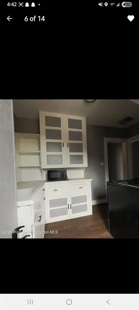 ROOM FOR RENT 378 +ur part of BILLS