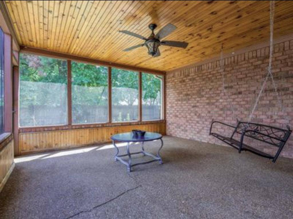Private bedroom available!