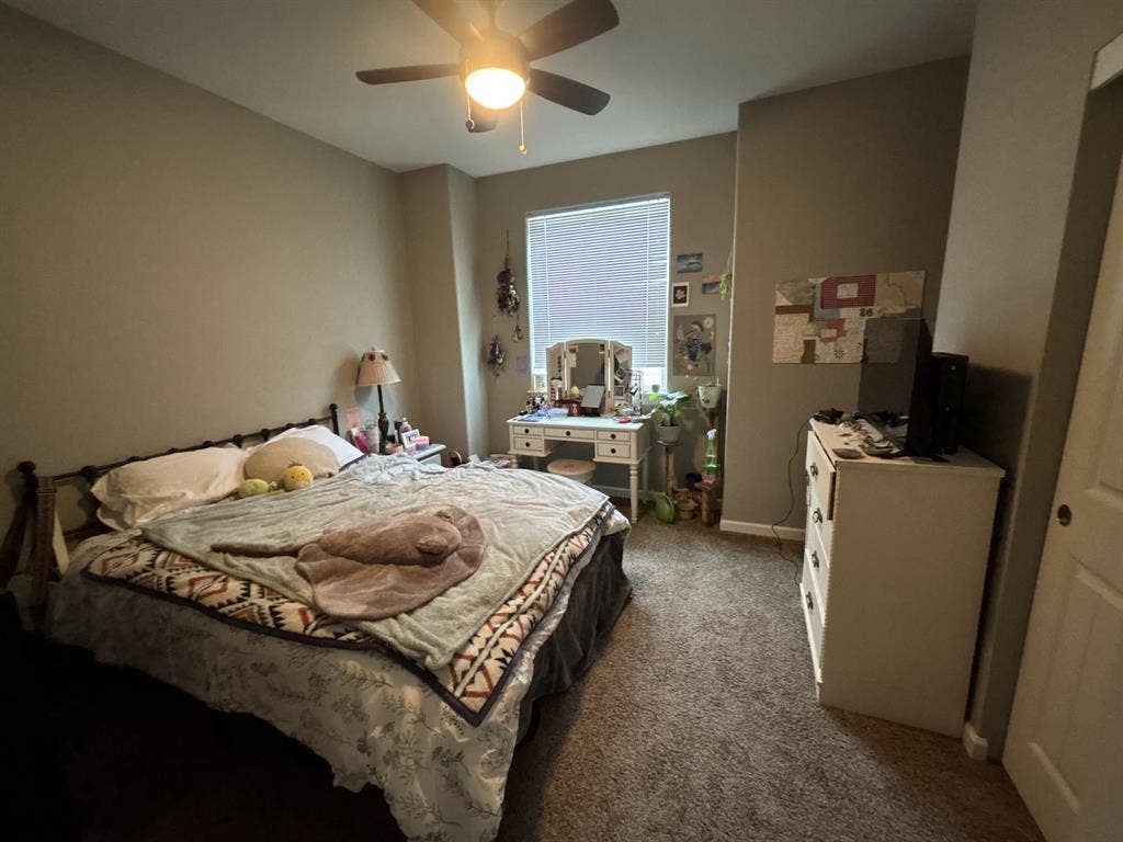 3 Bed 3 Bath Room for Rent