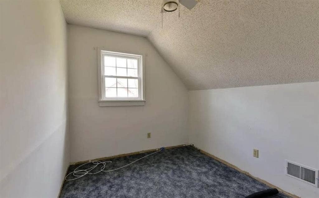 3 Rooms for Rent