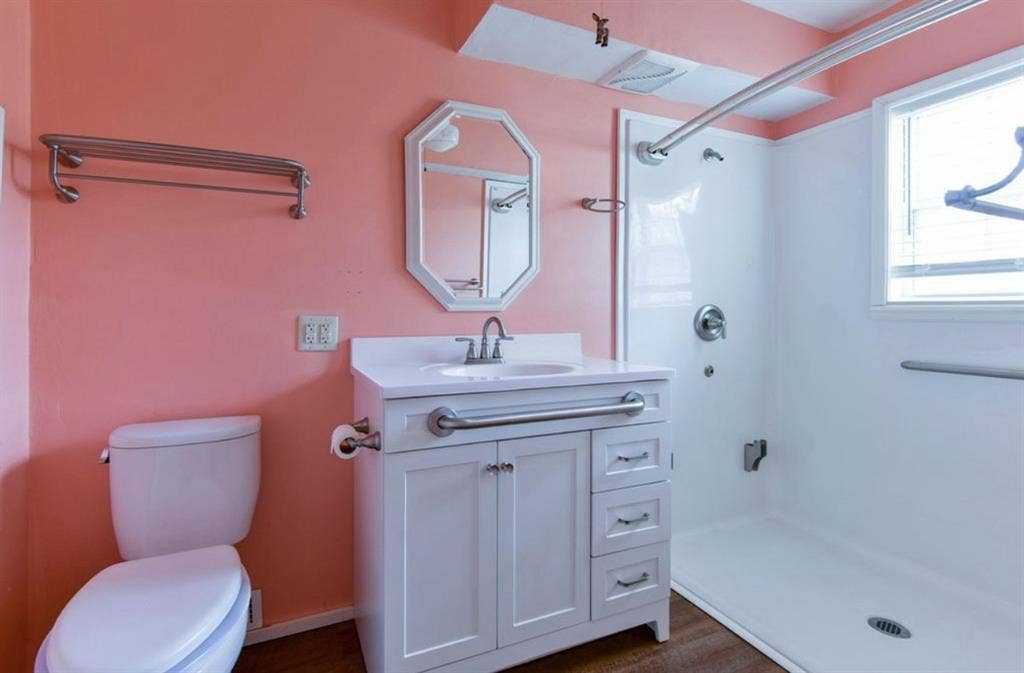 3 Rooms for Rent