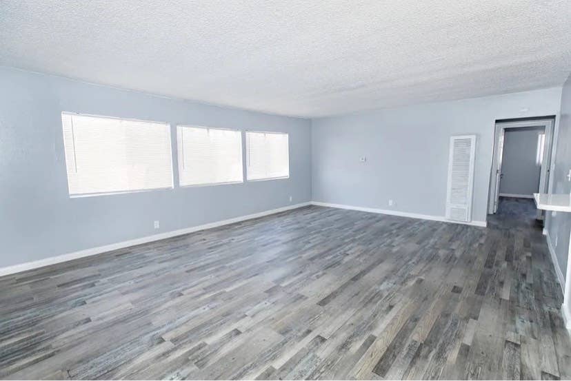 Room For Rent — South Figueroa LA