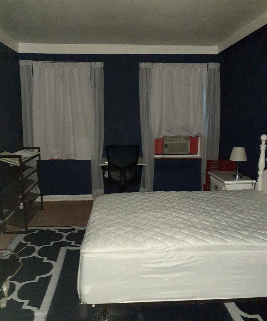 $1200/mo Furnished Peaceful Place