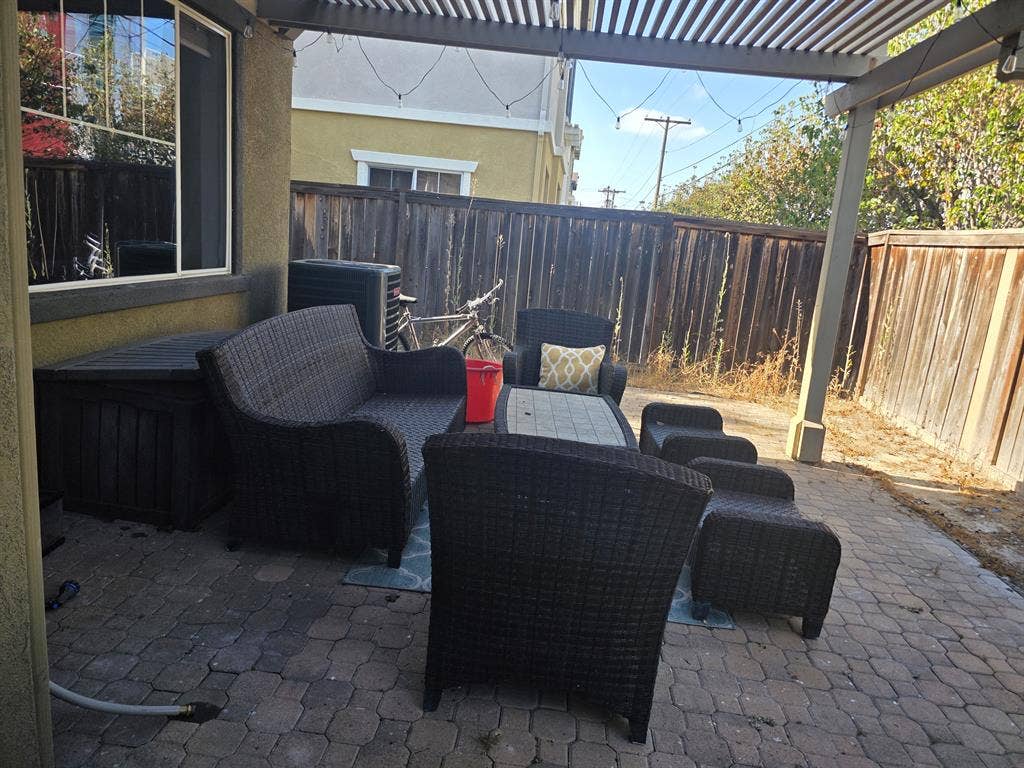 2 Private rooms for rent