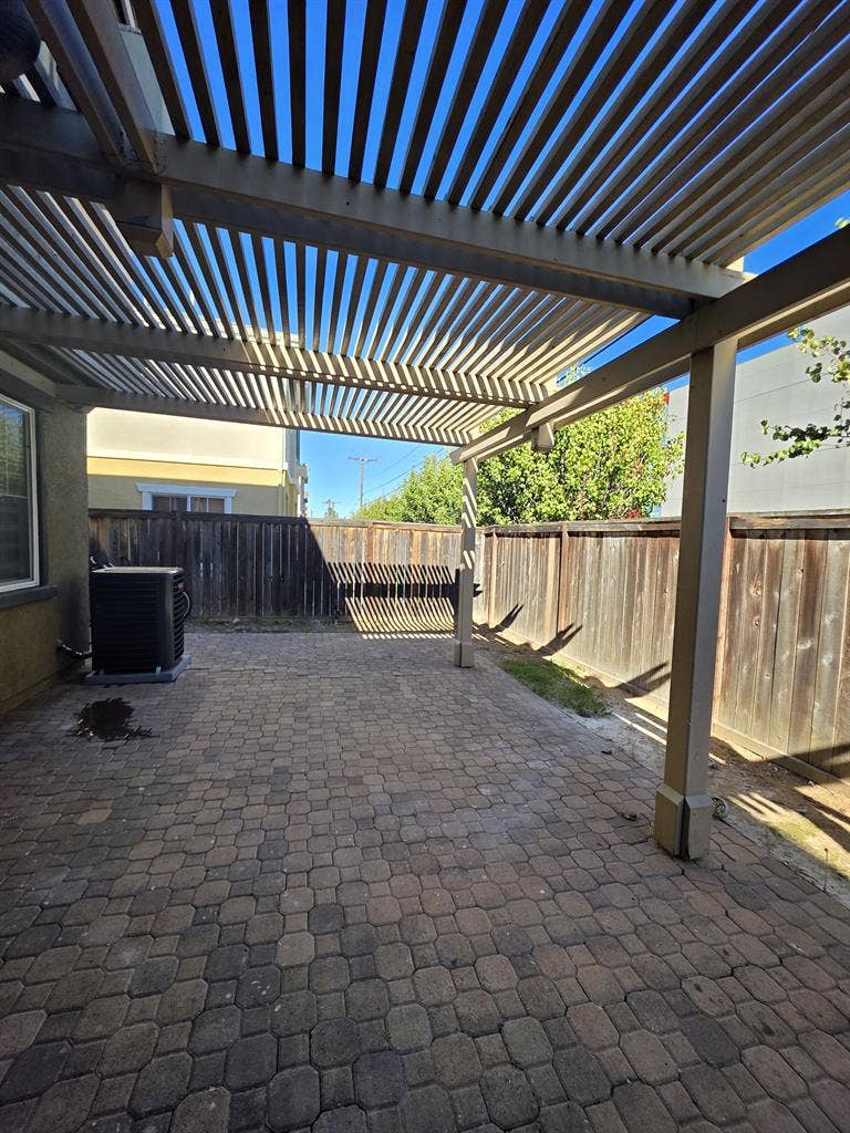 2 Private rooms for rent