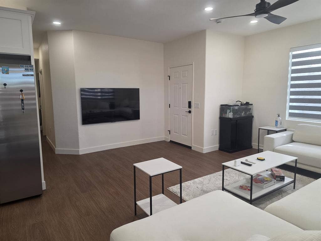 2 Private rooms for rent