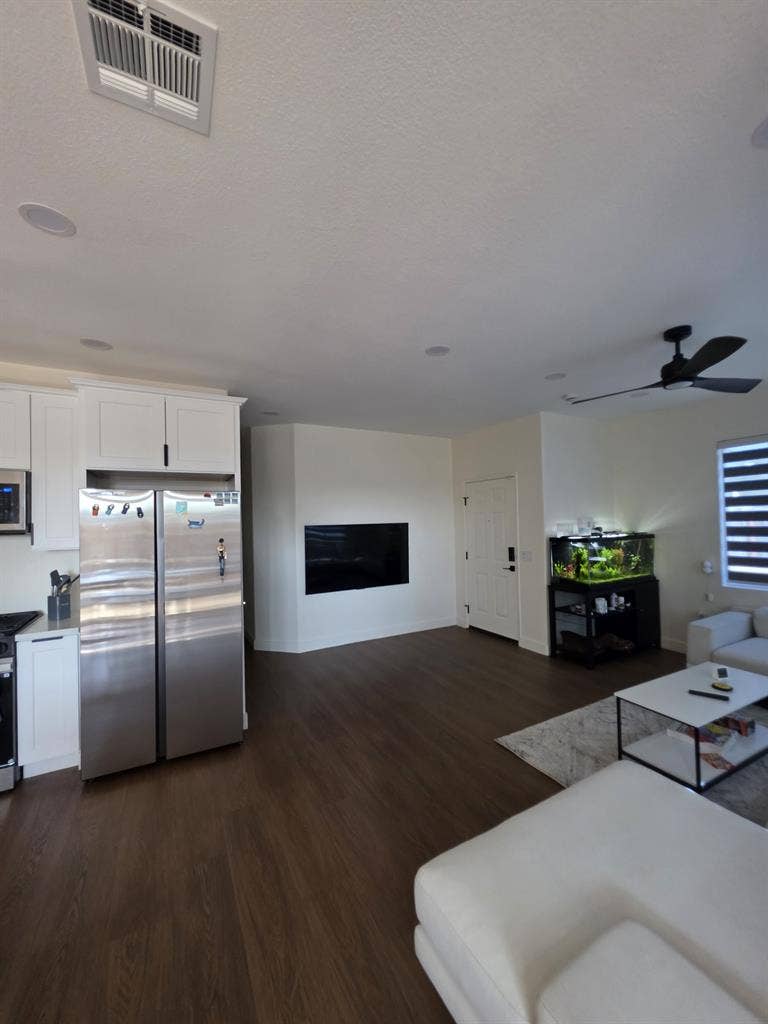 2 Private rooms for rent
