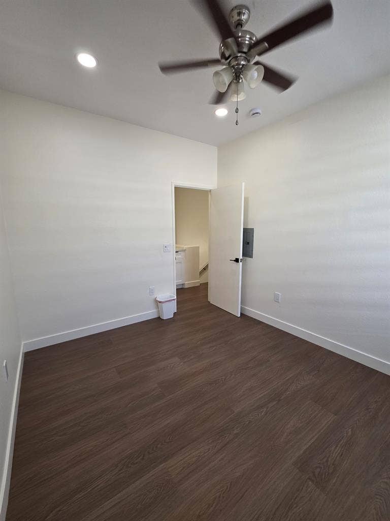 2 Private rooms for rent