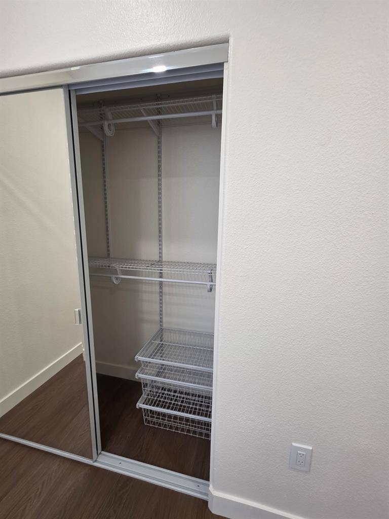 2 Private rooms for rent