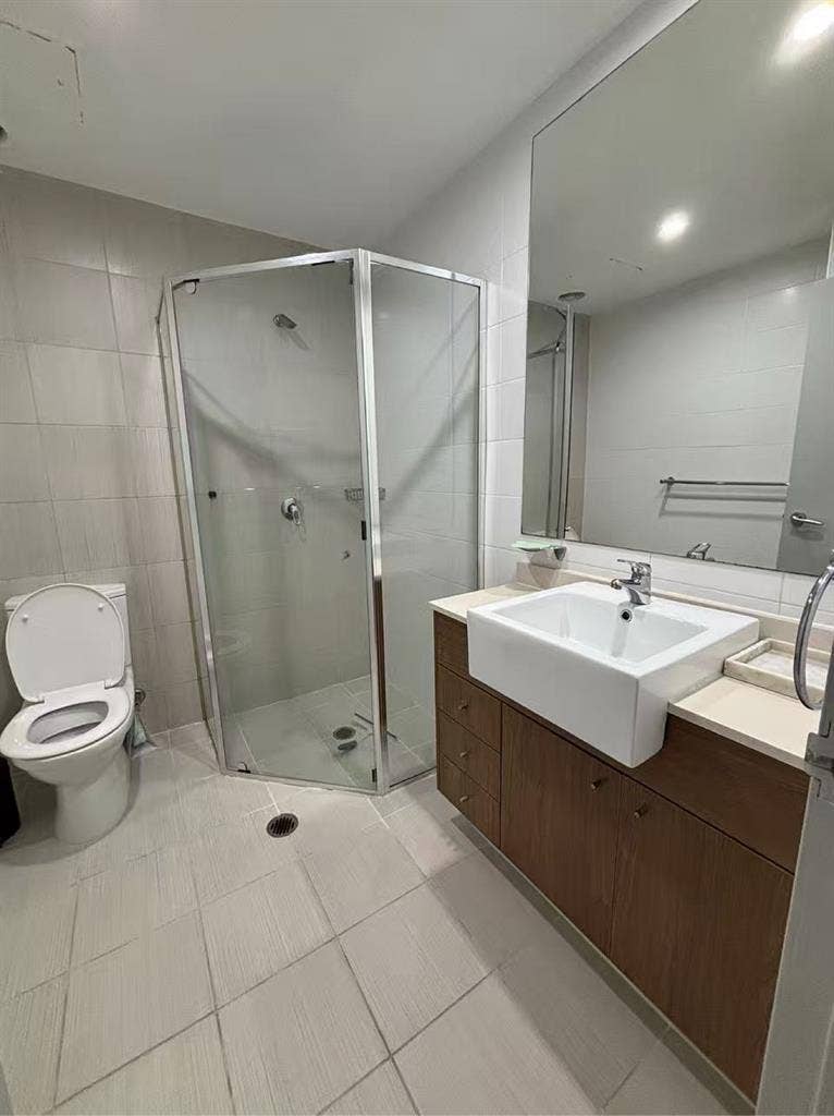 En-suite bedroom