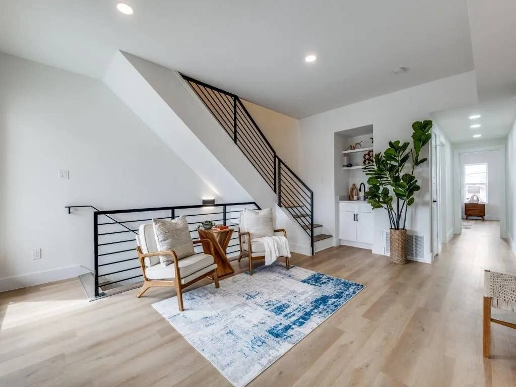 Housemate for single family home