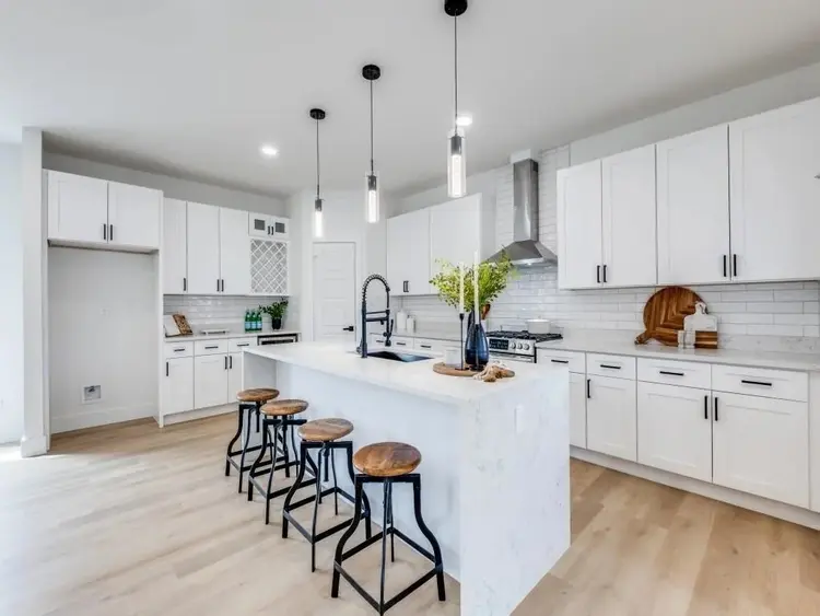 Housemate for single family home