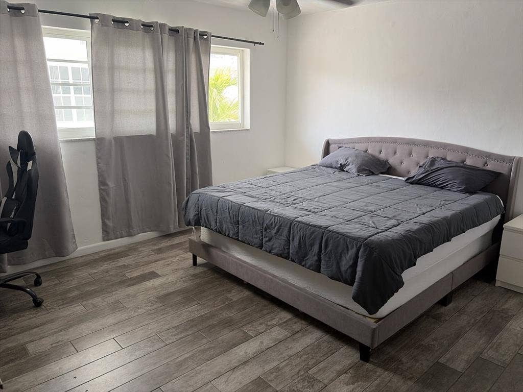 Quiet and clean space