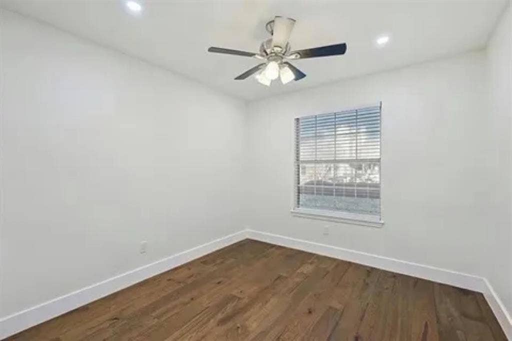 Room/ office /bathroomm
