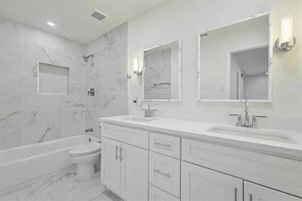 Room/ office /bathroomm
